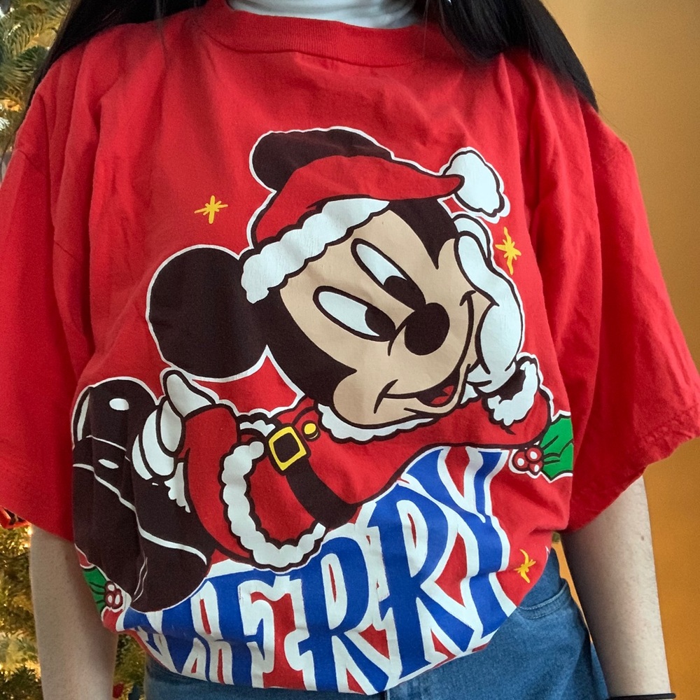 Oversized vintage Mickey Disney Christmas t-shirt
